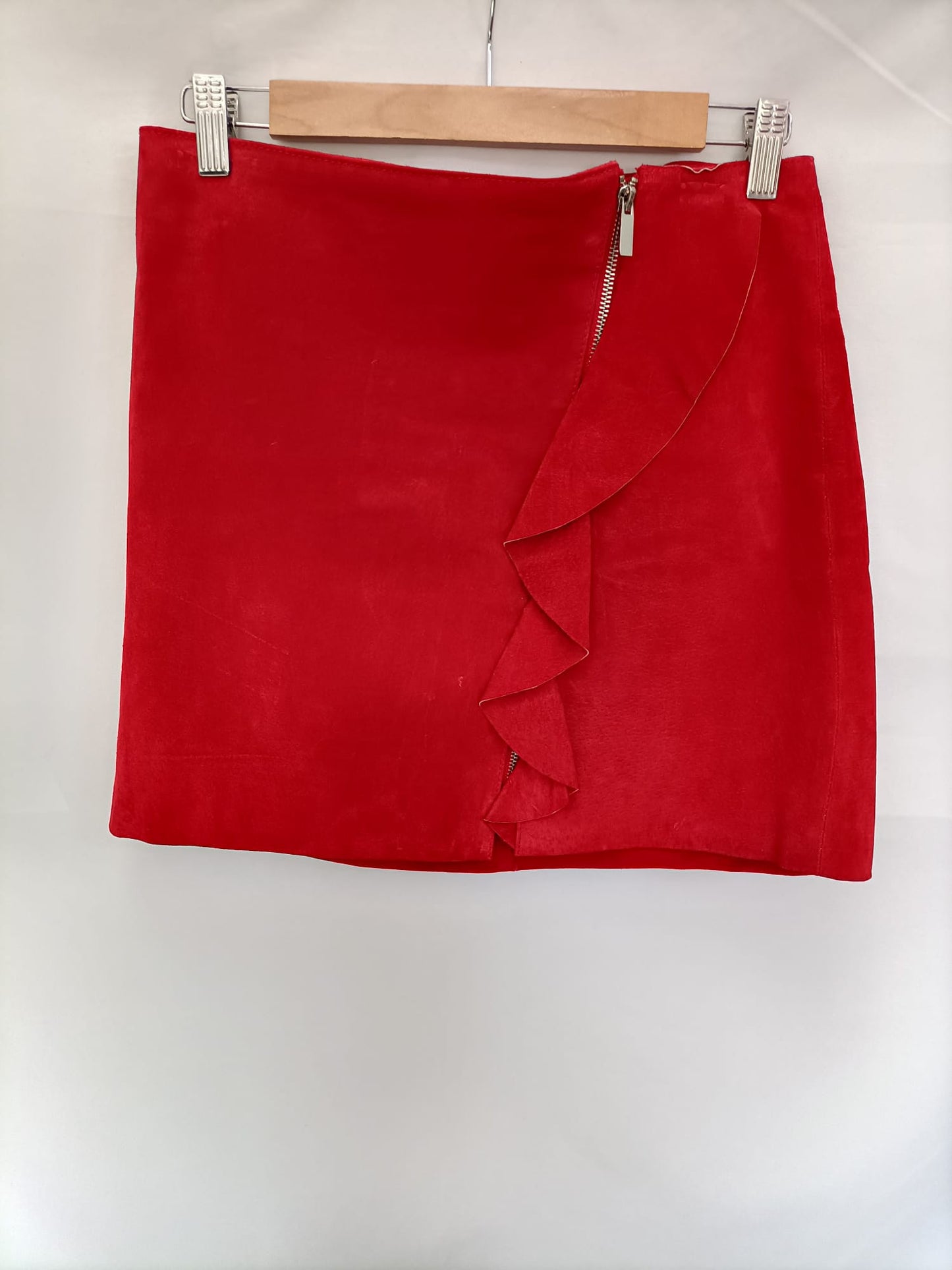 MANGO.Falda roja piel T.s