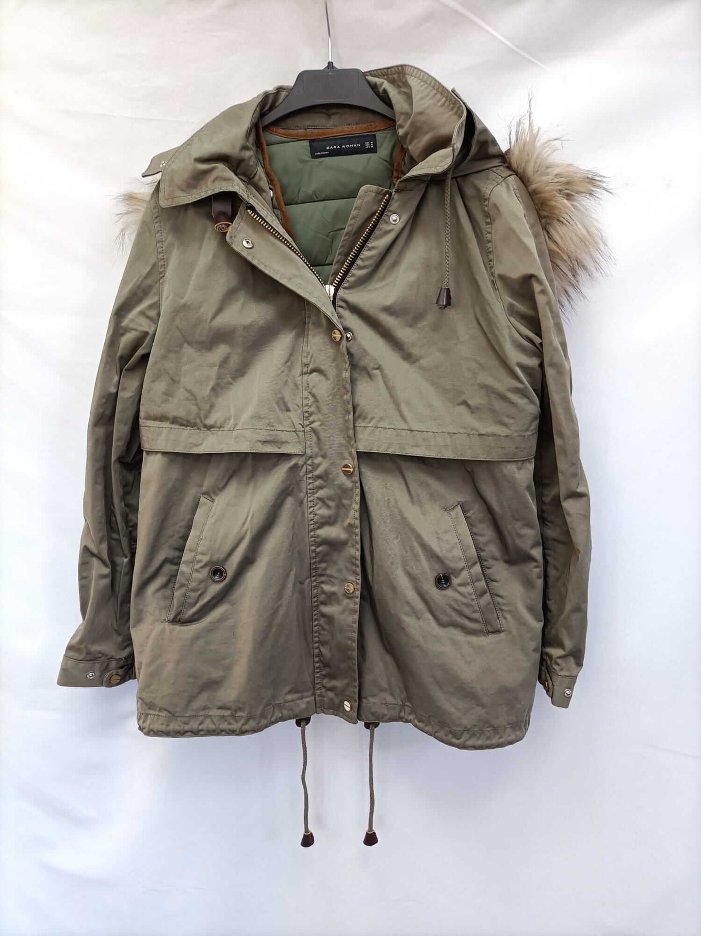 ZARA. Parka verde caqui T.m
