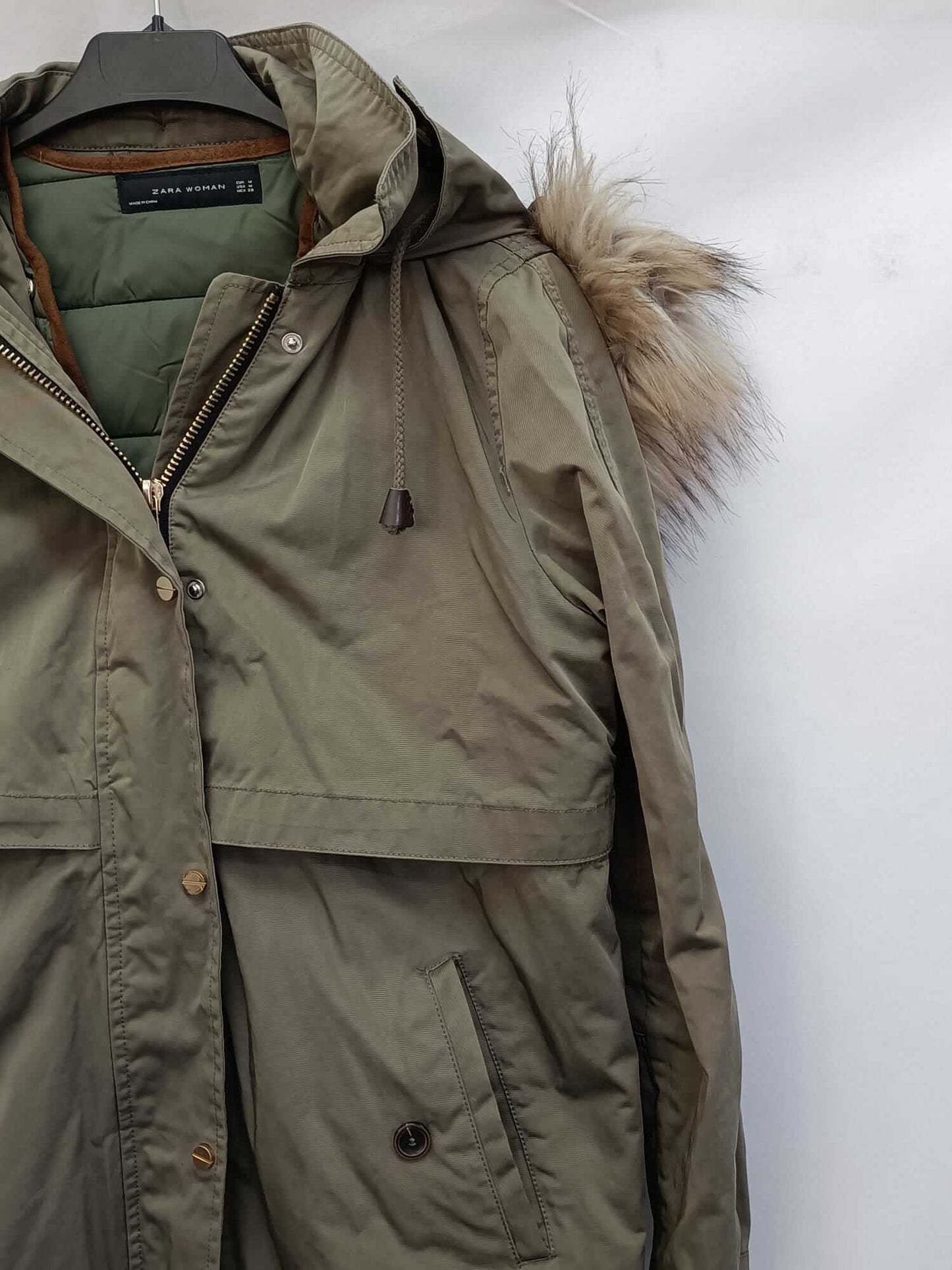 ZARA. Parka verde caqui T.m