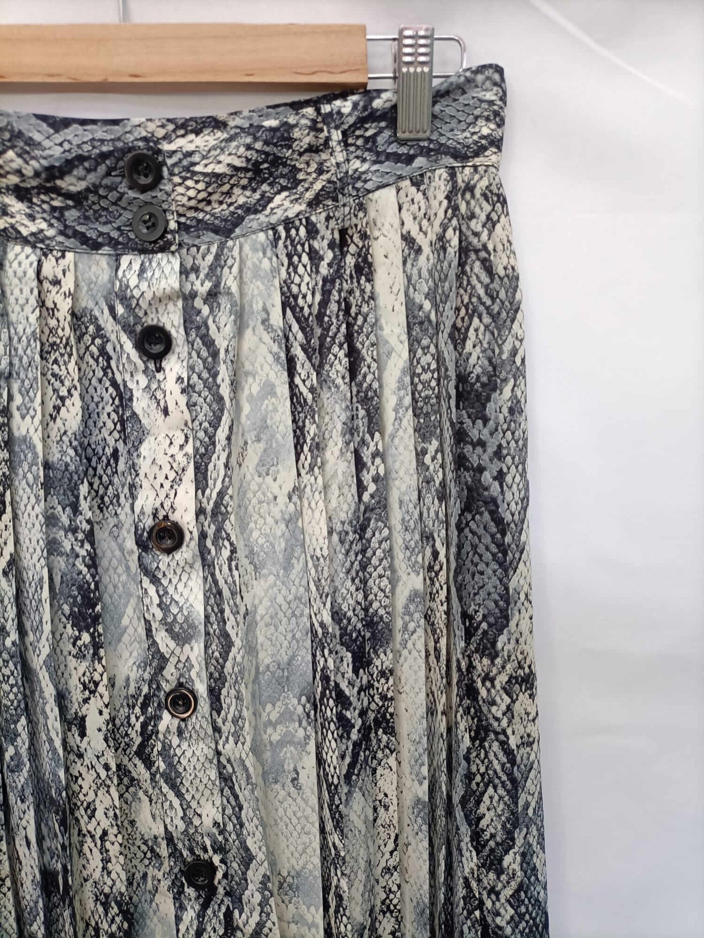 ZARA. Falda midi animal print T.l