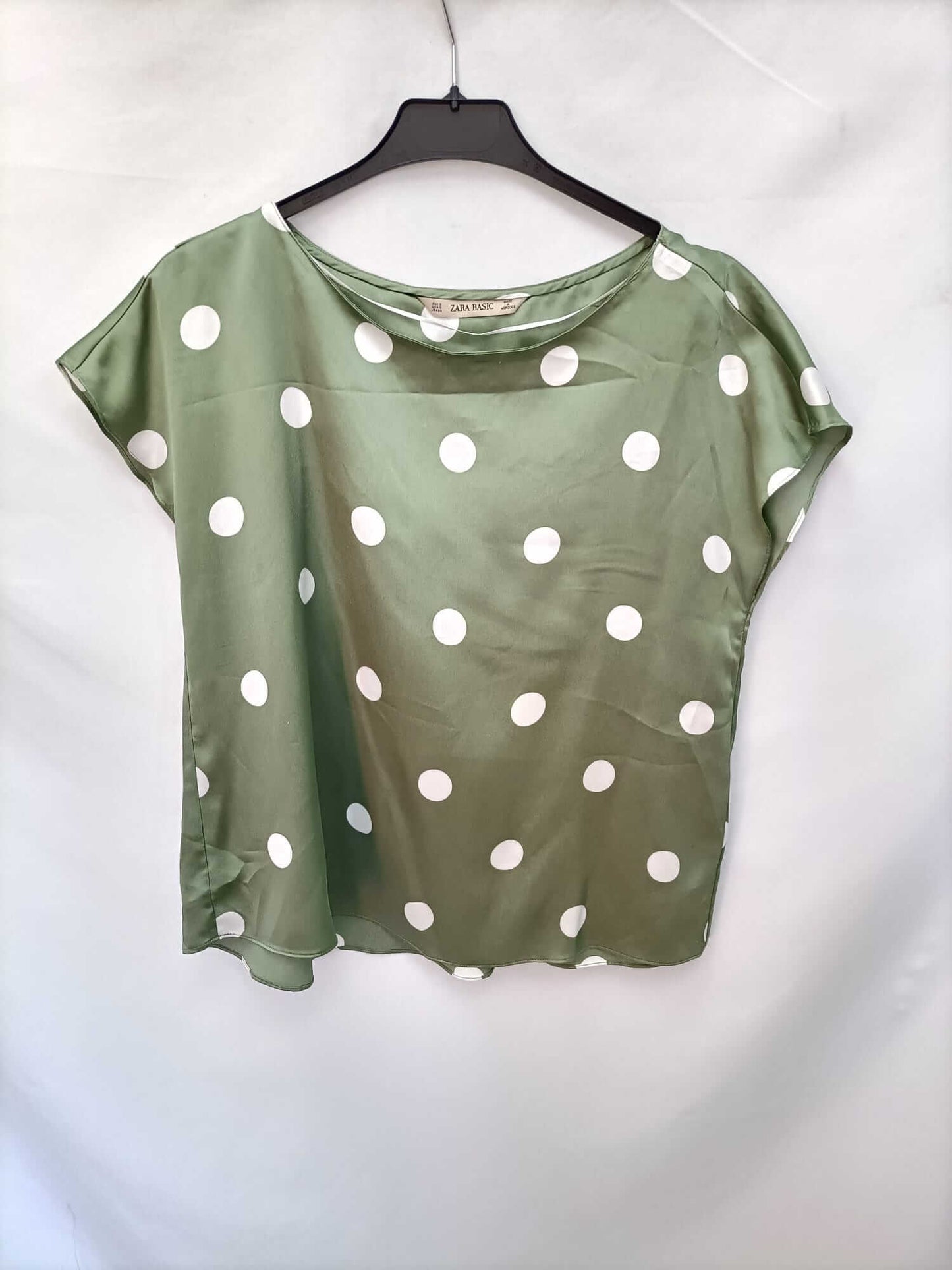 ZARA. Green polka dot blouse Ts
