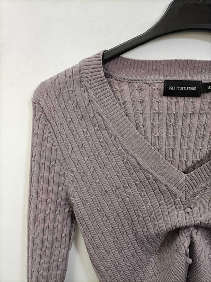 PRETTYLITTLETHING.Top punto morado. T.s