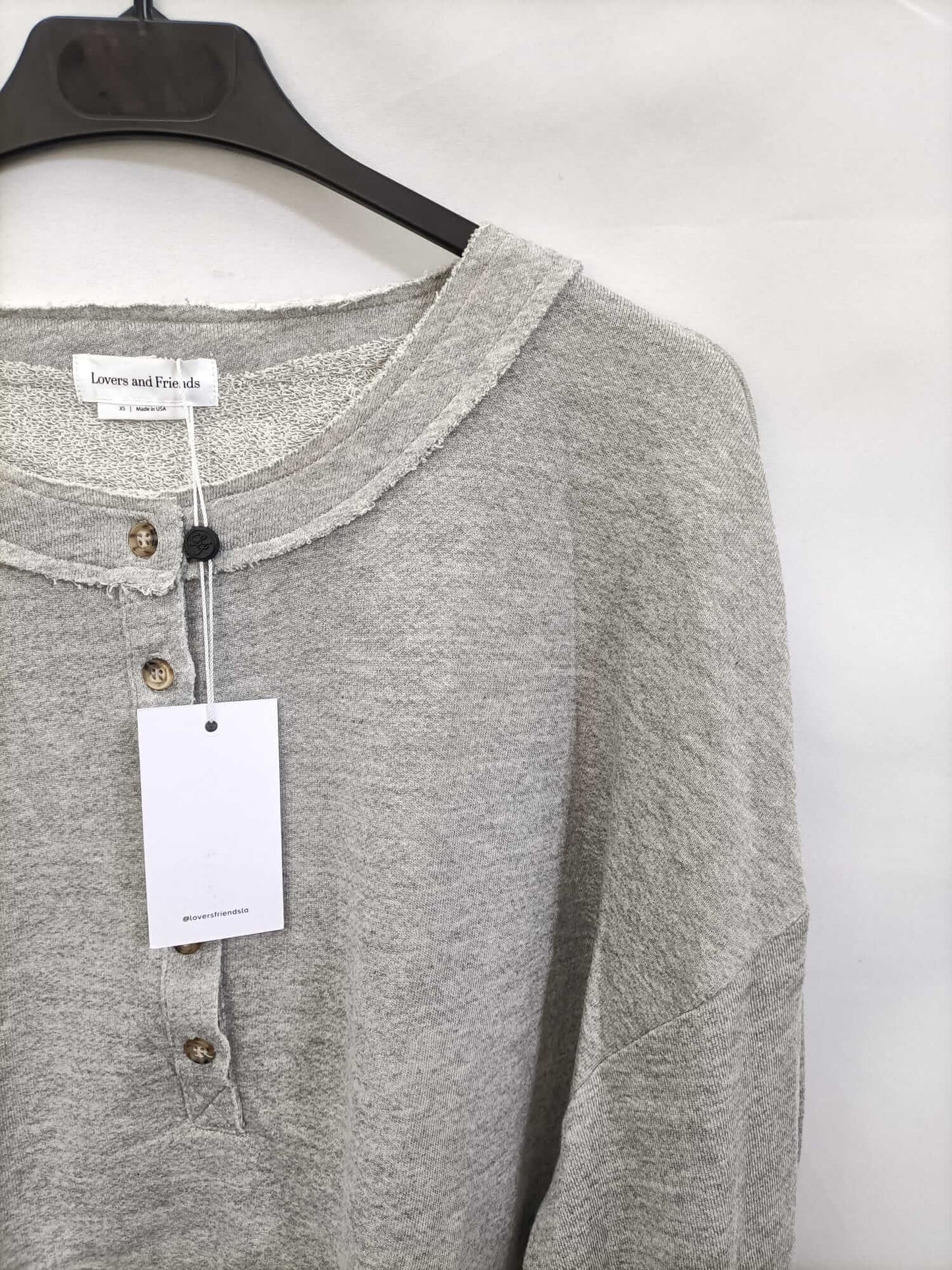 LOVERS&amp;FRIENDS. Short grey sweatshirt T.xs