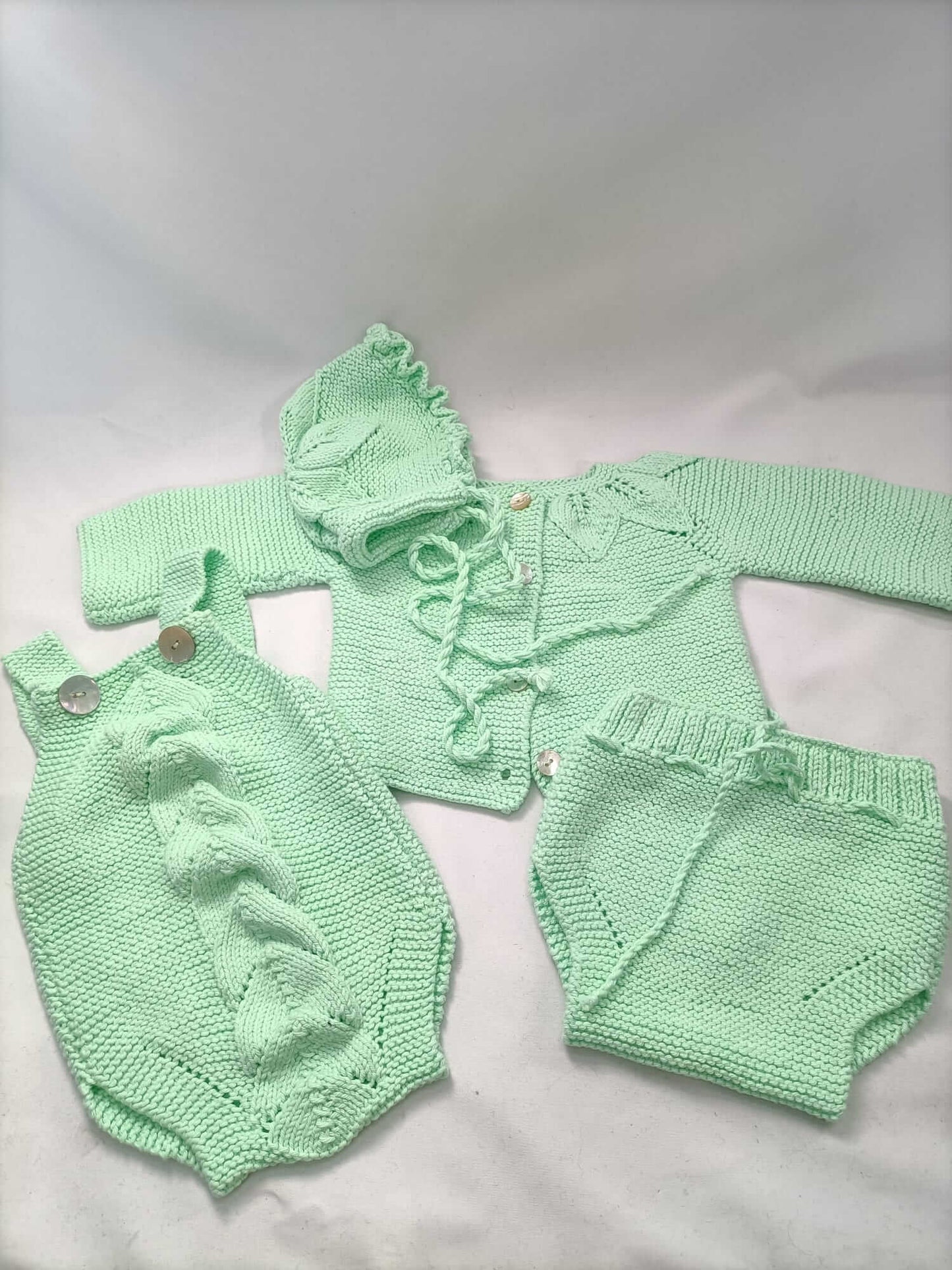 OTRAS. Conjunto punto verde varias piezas  T.0-3m