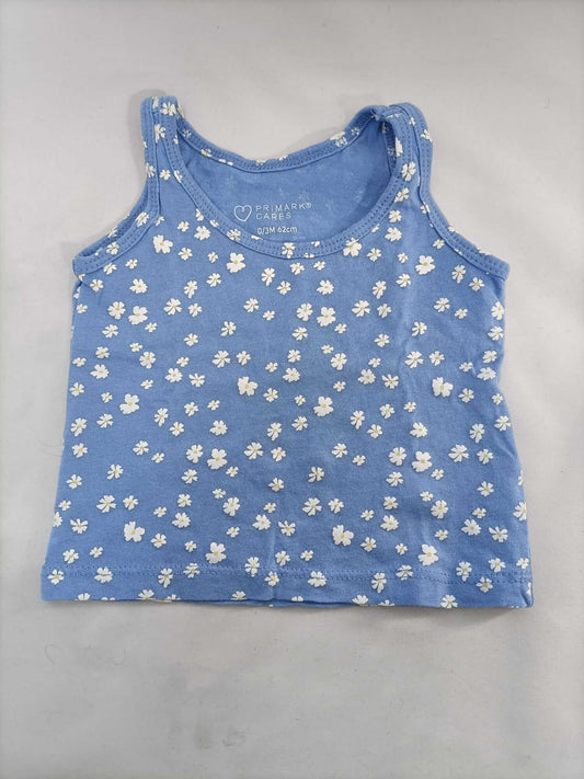 PRIMARK. Camiseta florecitas T.0-3 m