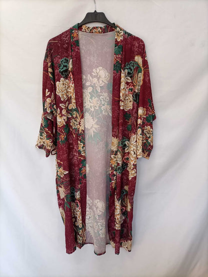 OTRAS. Kimono flores burdeos Tu (s/m)