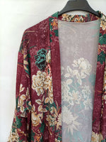 OTRAS. Kimono flores burdeos Tu (s/m)