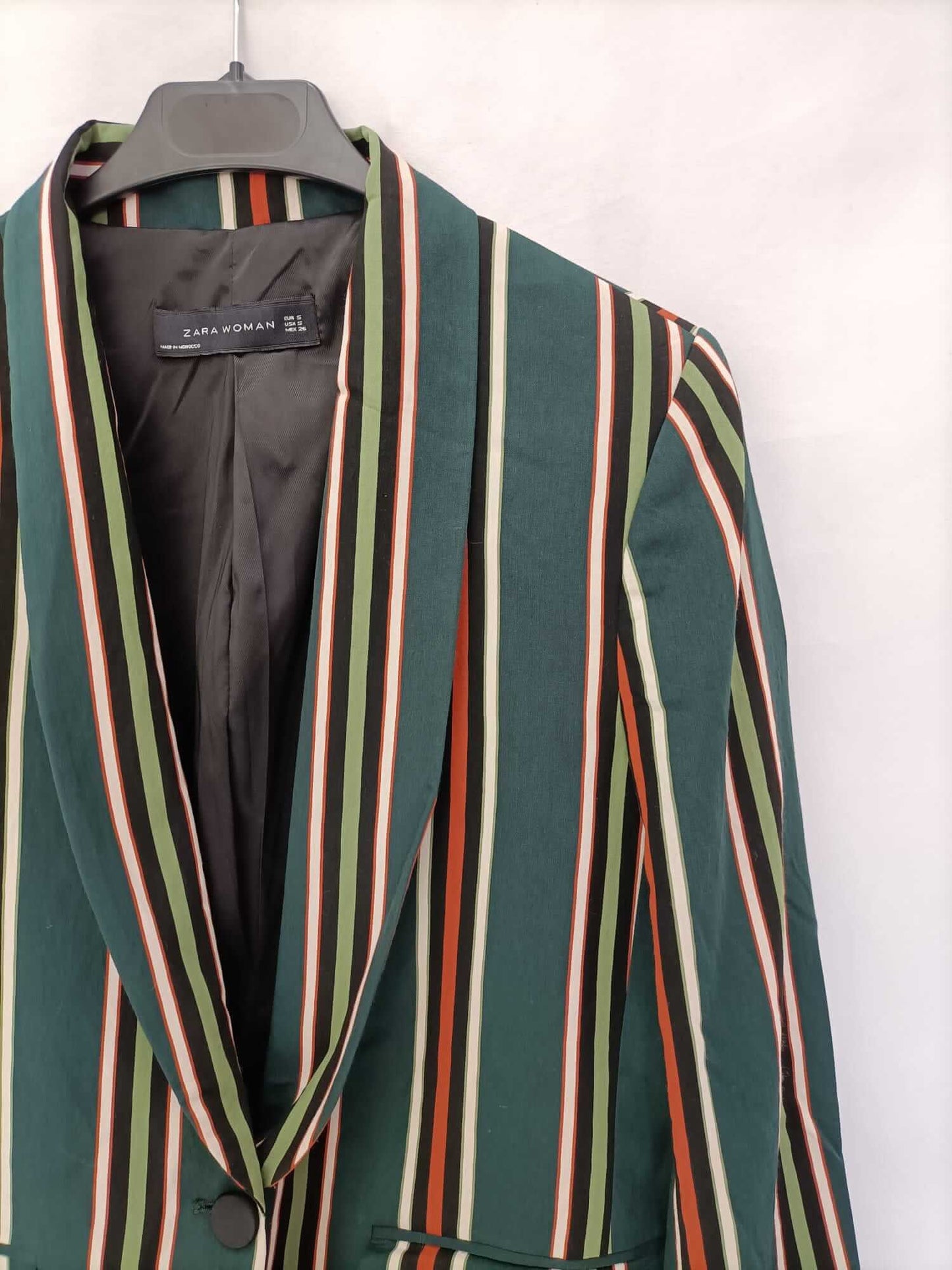 ZARA. Blazer verde rayas T.s