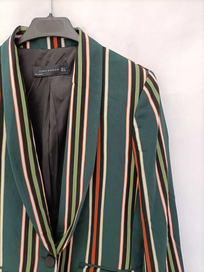 ZARA. Blazer verde rayas T.s