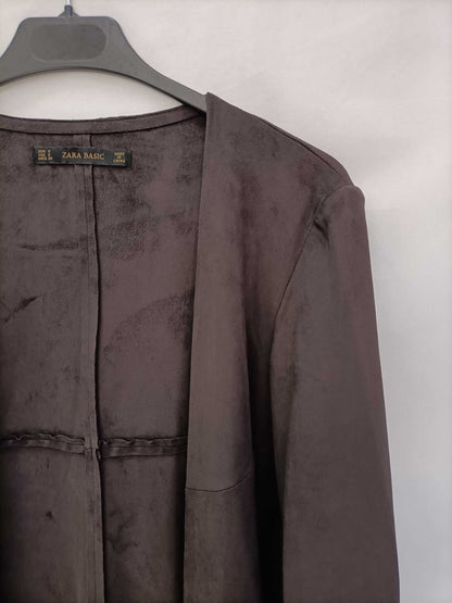 ZARA. Cazadora antelina flecos T.s