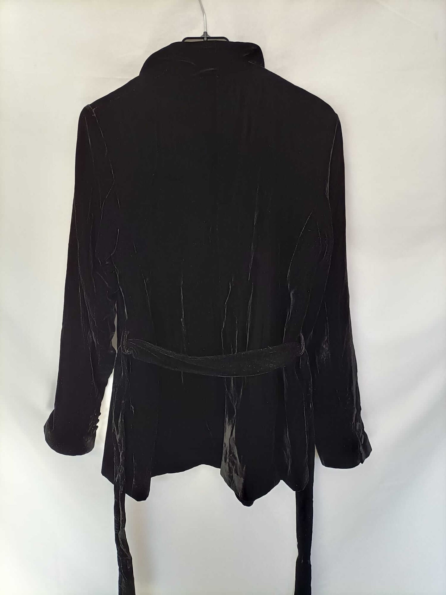 ZARA. Blazer negra terciopelo T.m