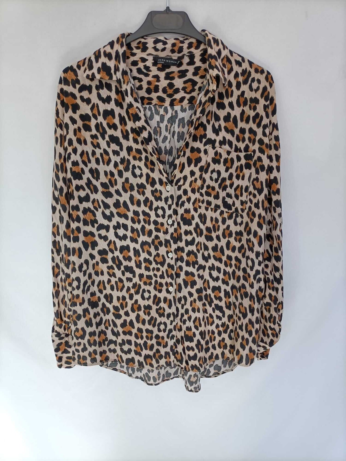 ZARA. Blusa fluida animal print T.xs