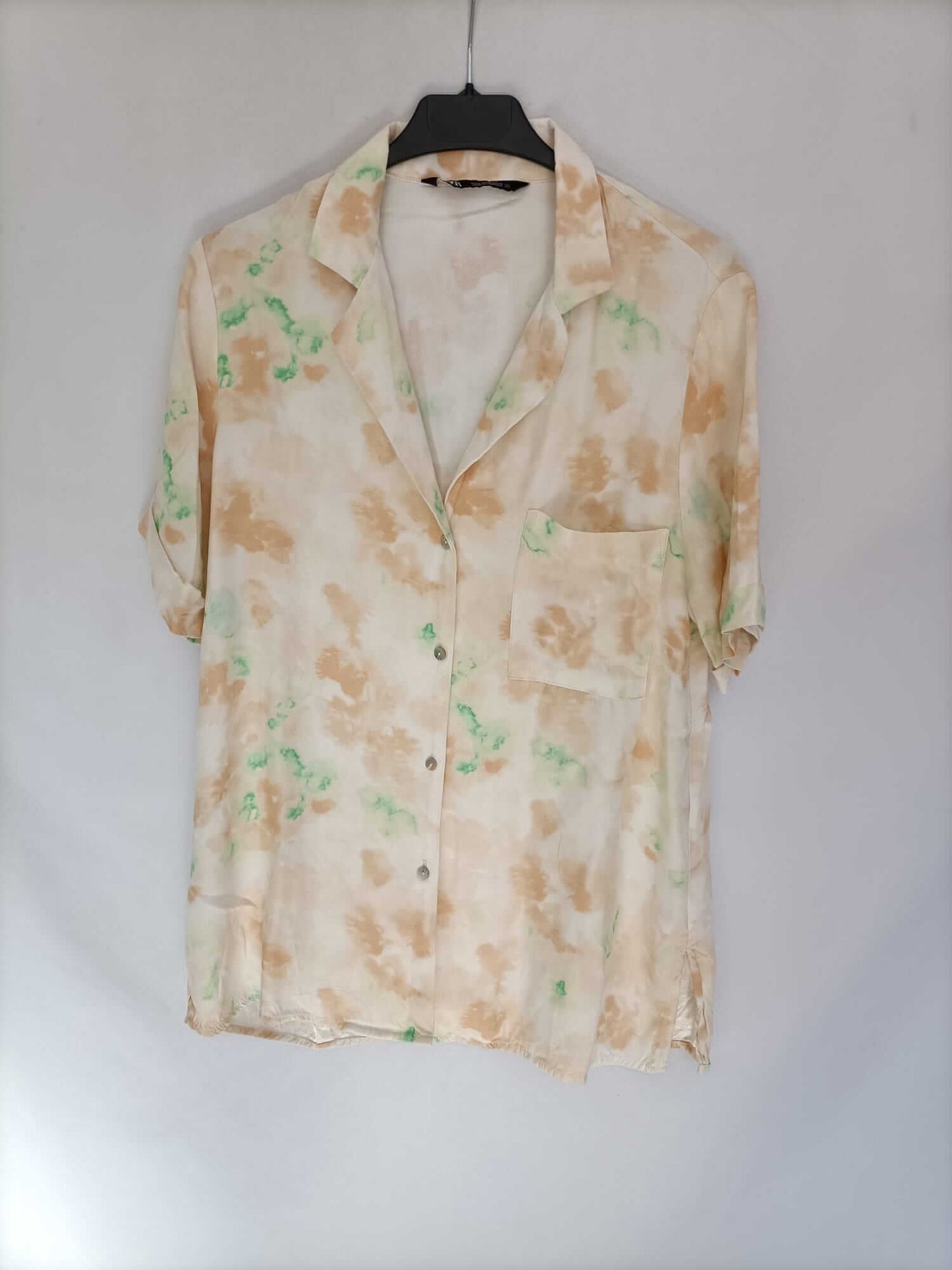 ZARA. Blusa manga corta T.s