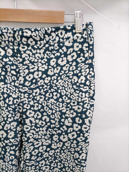 ZARA.Pantalones verde animal print T.s