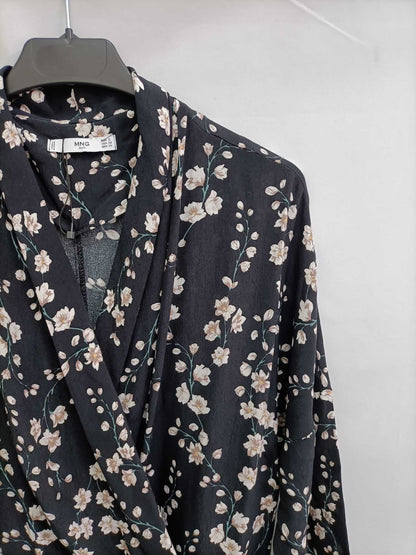 MANGO.Mono largo negro T.s