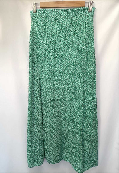 PEPPECORNS.Green midi skirt T.34