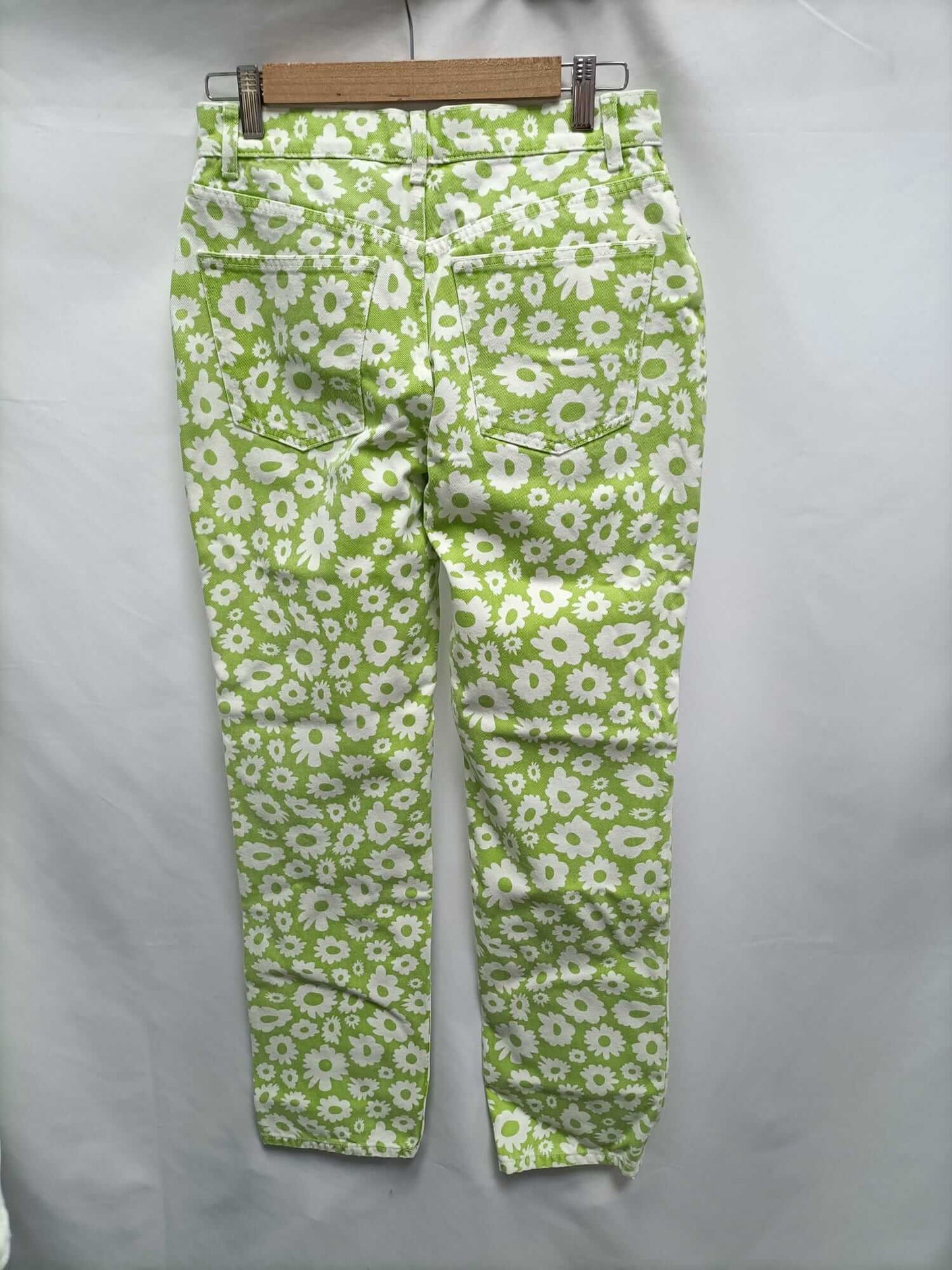 ASOS. Floral denim trousers S.34