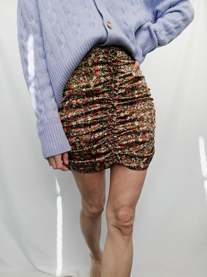 ZARA. Gathered floral skirt T.xs