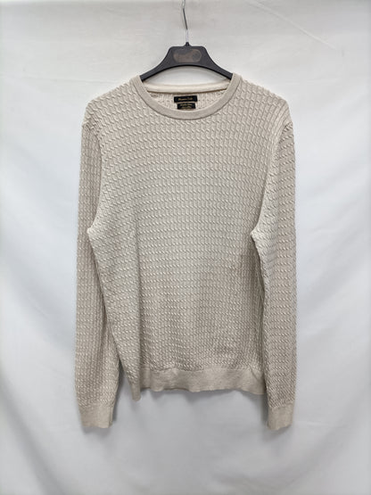 MASSIMO DUTTI. Beige cable-knit sweater