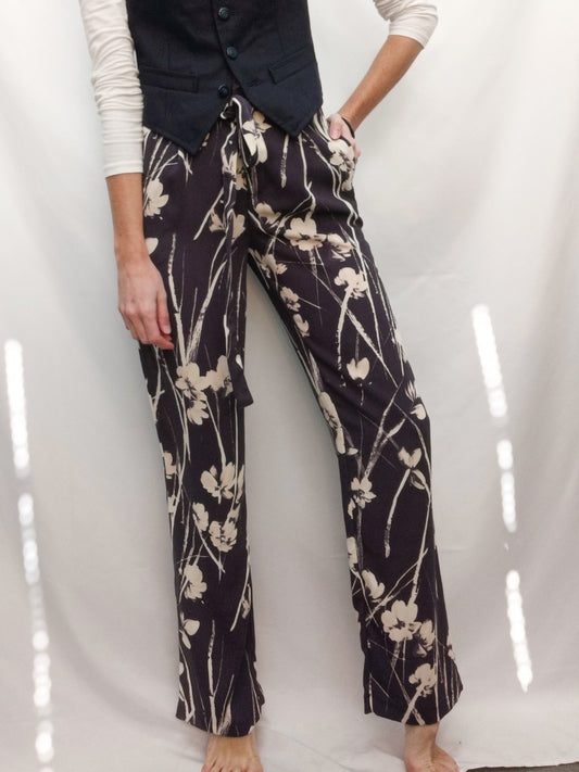ZARA. Flowy floral trousers T.xs