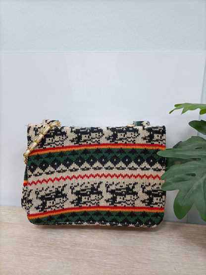 OTHERS. Ethnic chain bag