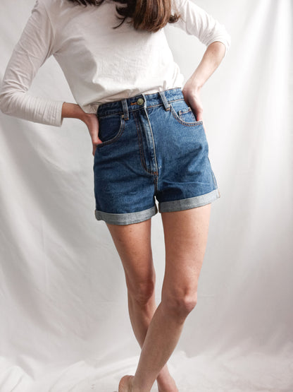 STRADIVARIUS. Denim shorts T.34