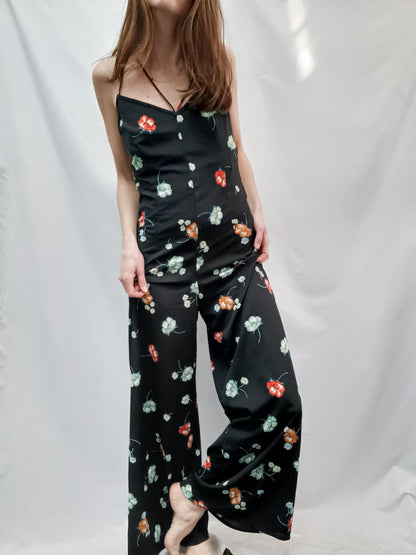 ASOS. Mono negro flores T.32