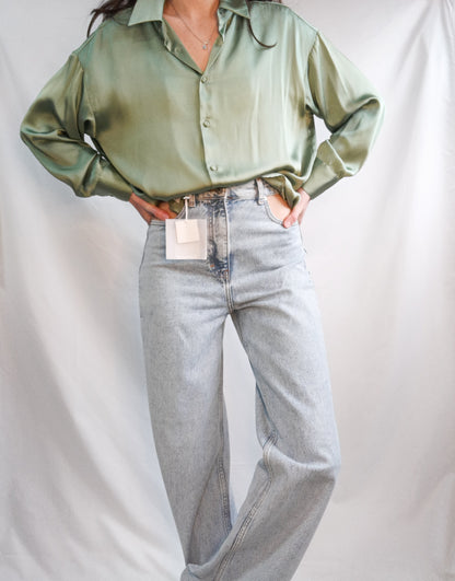 ZARA. Green satin blouse Ts