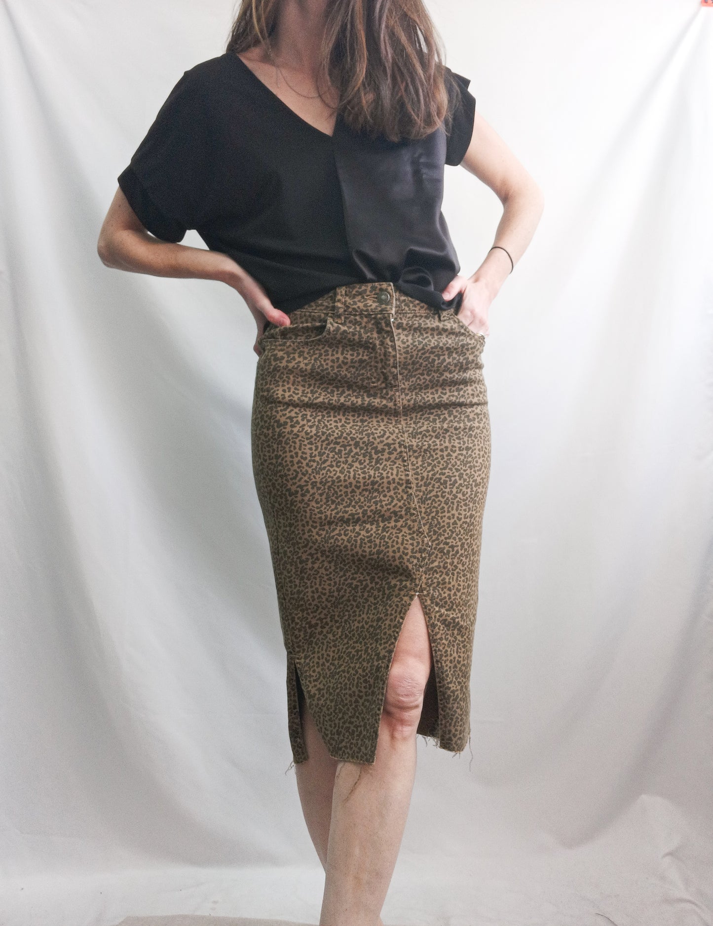 ZARA. Falda animal print  T.xs