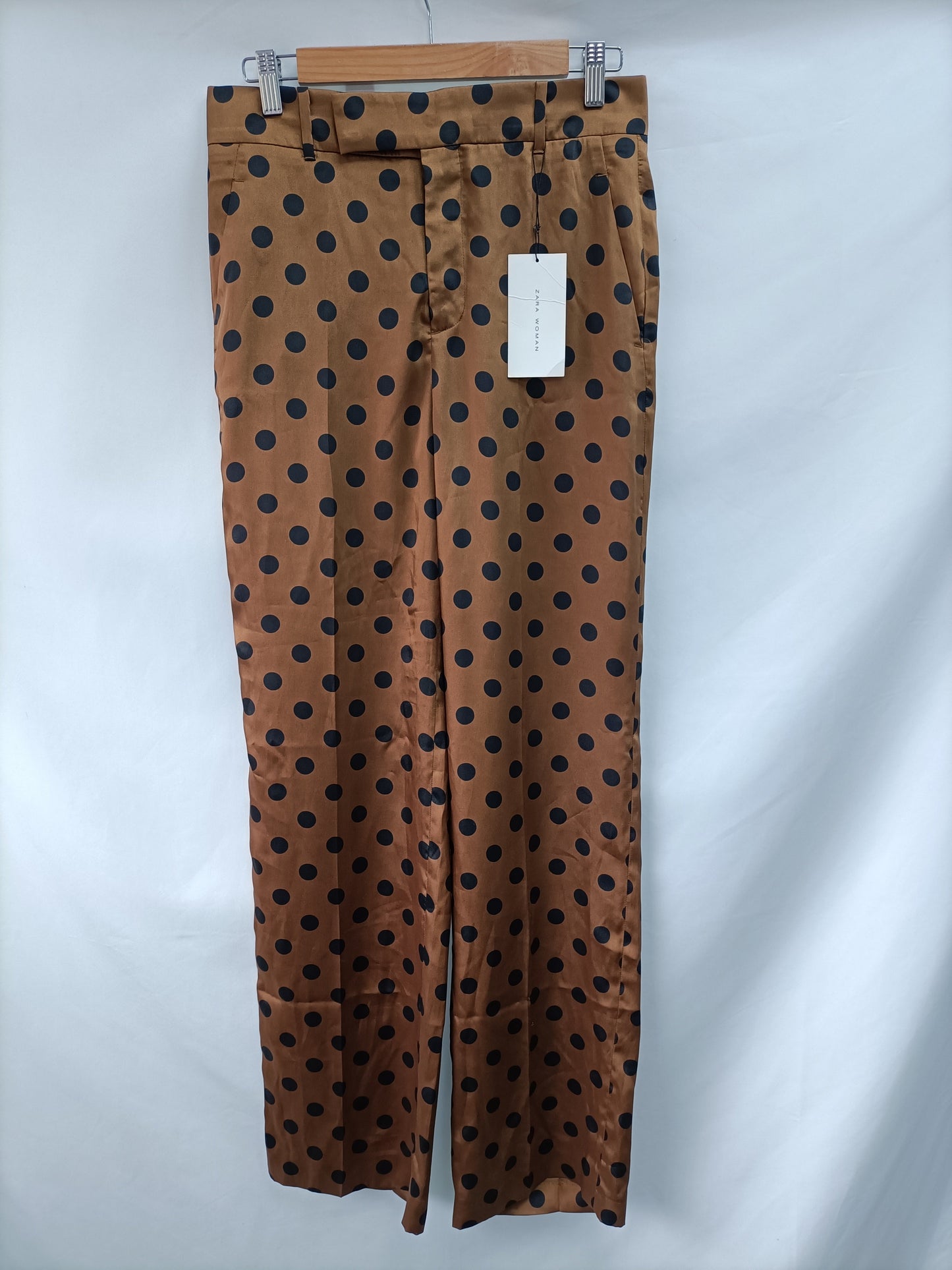 ZARA. Pantalón lunares T.s