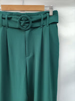 ZARA. Pantalones verdes T.s