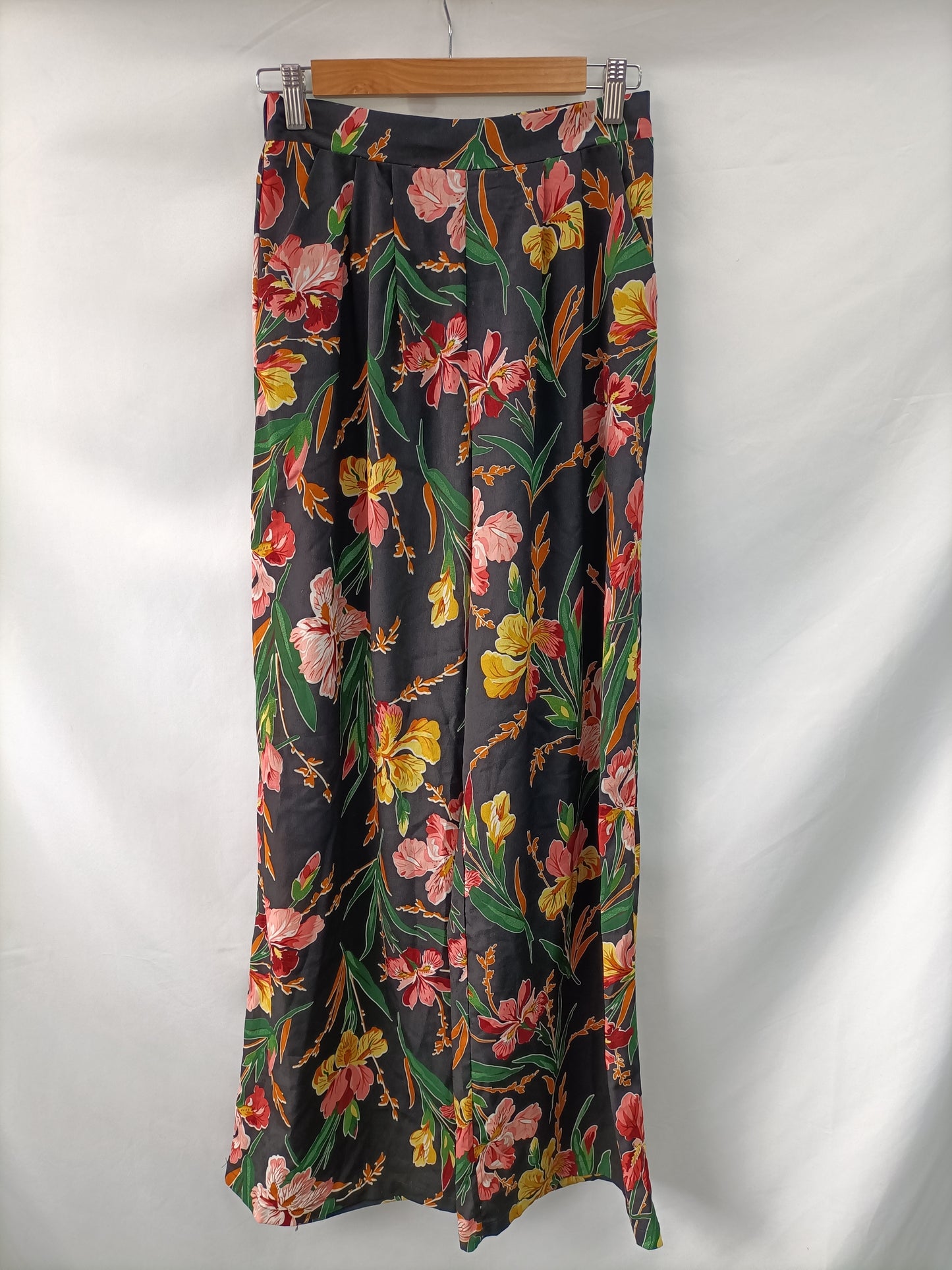 LOAVIES.Total look croptop y palazzo T.XS