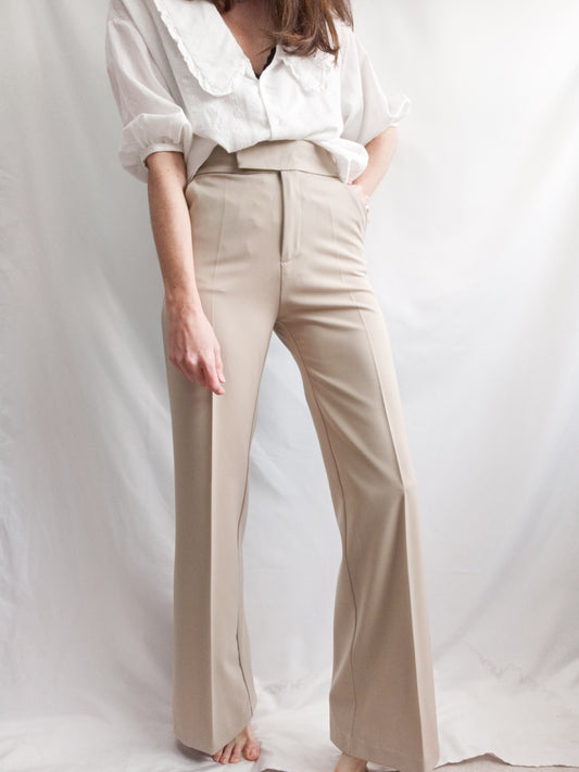 H&M. Pantalón ancho beige T.34