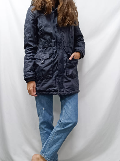 PULL&BEAR. Parka azul impermeable Tu(s)
