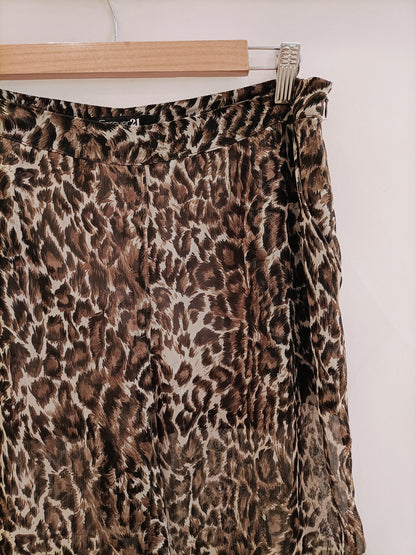FOREVER21. Pantalón ancho animal print T.m