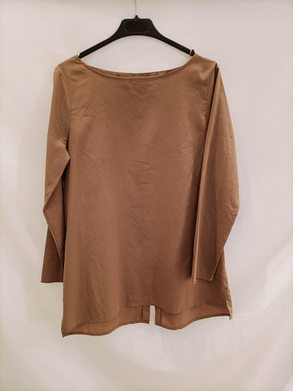 ZARA. Blusa camel botones T.m