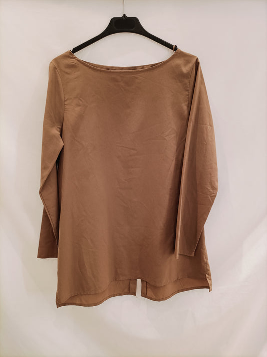 ZARA. Blusa camel botones T.m