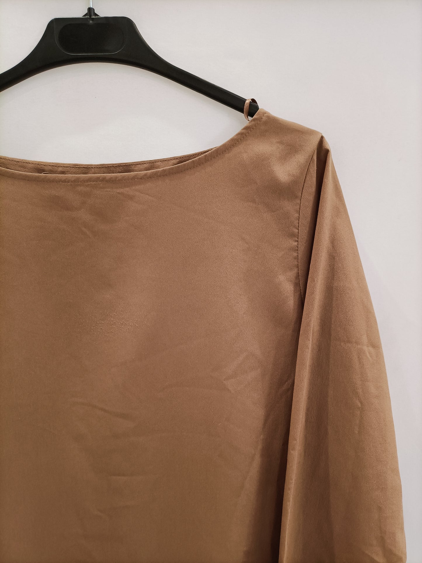 ZARA. Blusa camel botones T.m