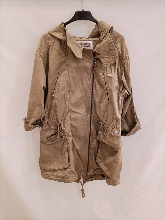 PULL&BEAR. Parka beige fina T.s