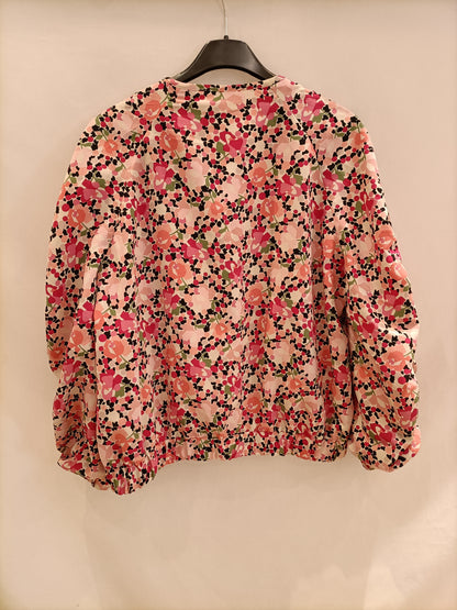 ZARA. Bomber estampado rosa T.m