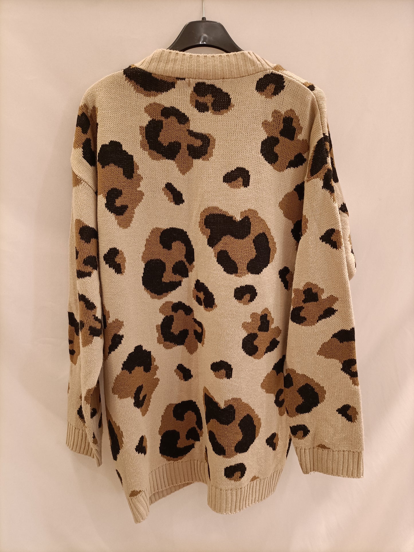 DAYSI. Animal print cardigan, size 42