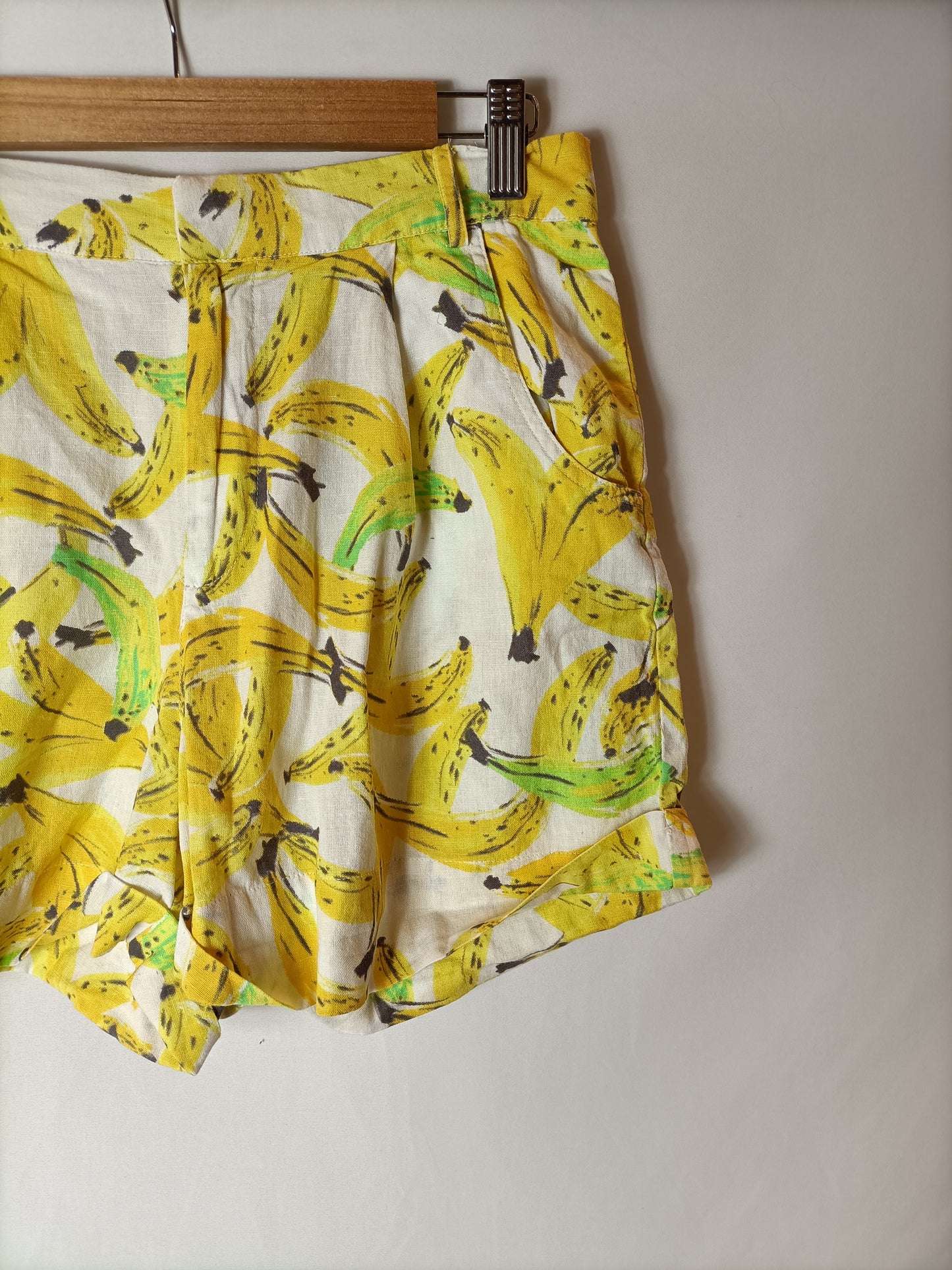 ZARA. Shorts fluido plátanos T.m