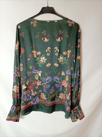 MASSIMO DUTTI. Blusa negra estampada . T 38