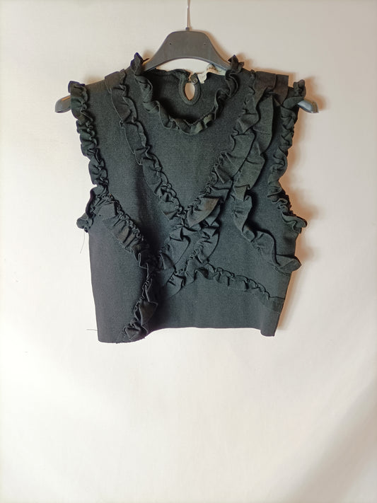 ZARA. Top negro volantes T.s