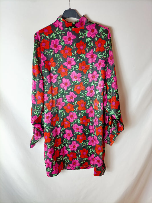 MANGO. Short floral dress Ts