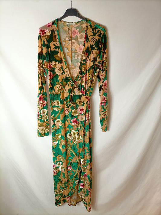 ZARA. Vestido/kimono verdes flores T.m