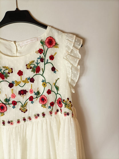 ZARA. Embroidered flower texture top. TM