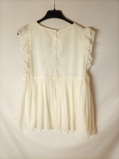 ZARA. Embroidered flower texture top. TM