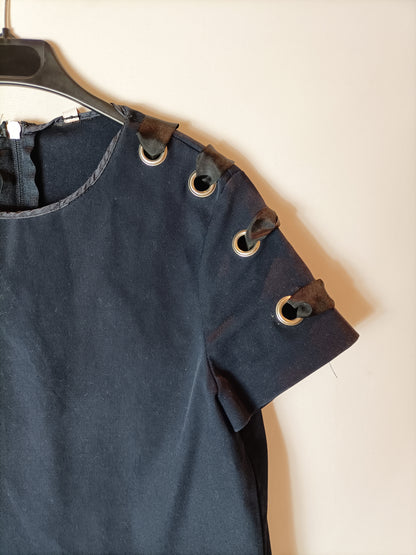 ZARA. Top negro detalle hombro. T M