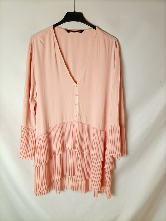 ZARA. Blusa rosa plisados. T L (tara)